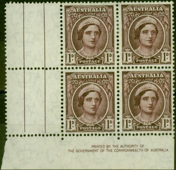 Valuable Postage Stamp Australia 1943 1d Purple-Brown SG203 V.F MM & MNH Gutter Imprint Block of 4