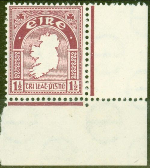 Valuable Postage Stamp from Ireland 1940 1 1/2d Claret SG113 Fine Lightly Mtd Mint