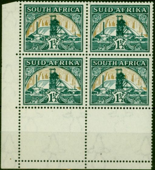 S. Africa 1936 1 1/2d Grn & Brt Gold SG57cVar 'Flag on Chimney' Wmk Inverted V.F MNH Block of 4  King George V (1910-1936), King George VI (1936-1952) Collectible Stamps