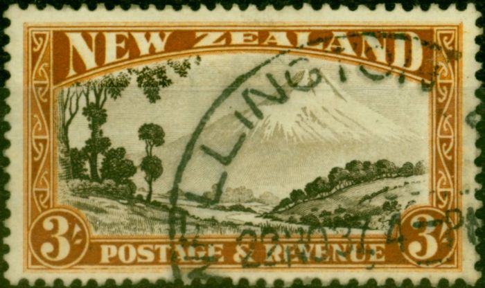 Collectible Postage Stamp from New Zealand 1935 3s Chocolate & Yellow-Brown SG569 Fine Used Stamp