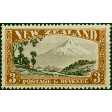 New Zealand 1935 3s Chocolate & Yellow-Brown SG569 V.F MNH (2) 