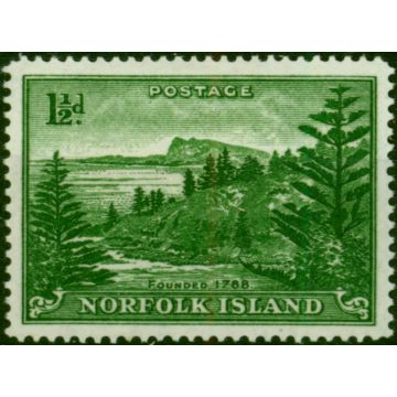 Norfolk Island 1956 1 1/2d Emerald Green SG3a 'White Paper' Fine LMM 
