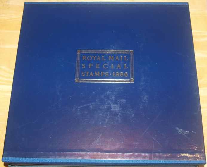 Valuable Postage Stamp from GB 1986 Royal Mail Year Book No.3 Fine & Complete