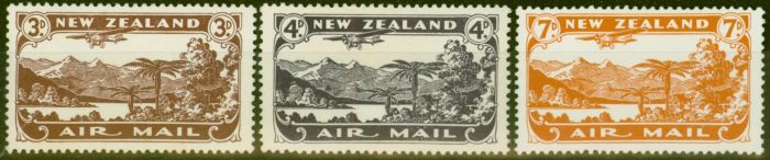 Old Postage Stamp from New Zealand 1931 Air set of 3 SG548-550 Mtd Mint